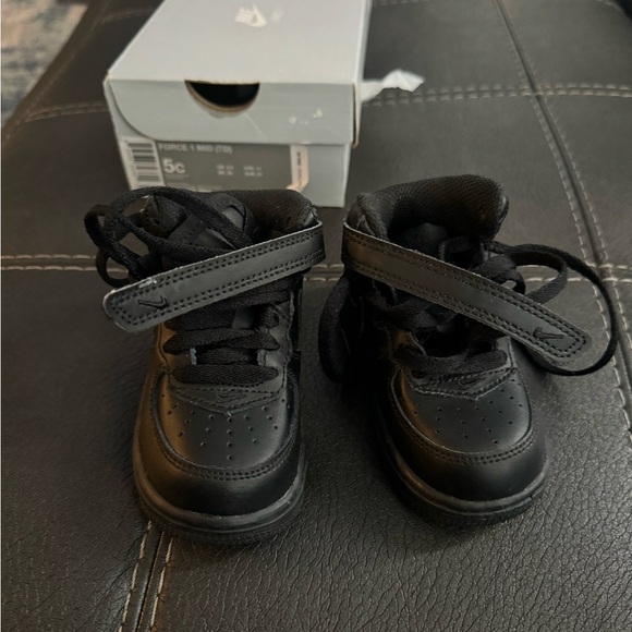 Nike Air Force One high top black 5c - Picture 1 of 5